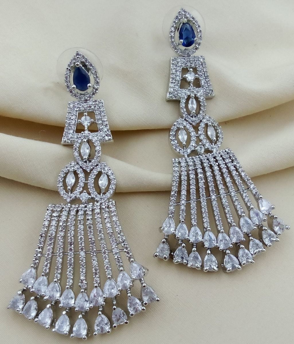 Elevate Your Style with Exquisite Jewelry: A Guide to Perfect Accessories from My-Choice.in